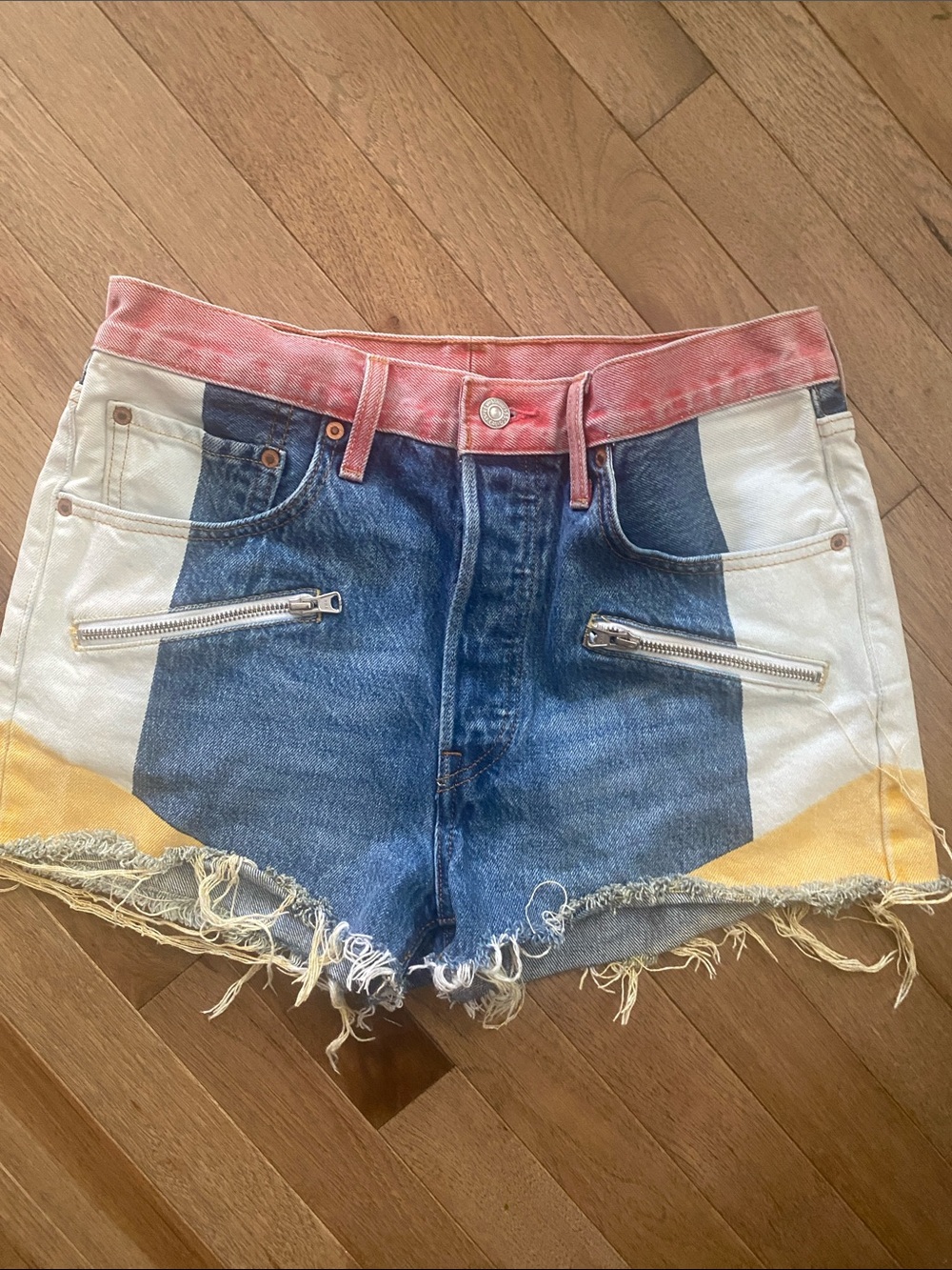 Levi’s 501 High Rise Medium Wash Color Block denim 30’waist